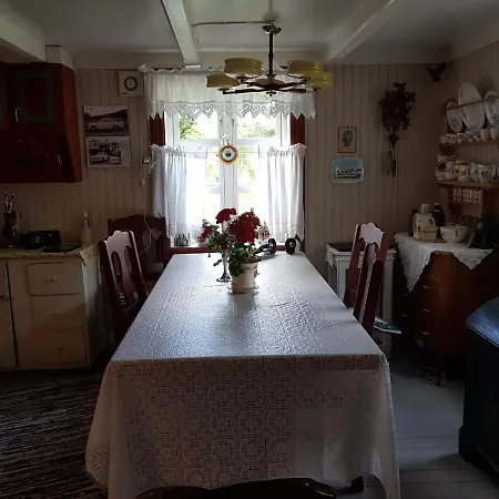Holiday home Idyllisk Hus I Flotte Omgivelser. Solsem